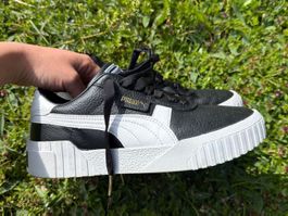 Puma Cali Sneaker Schwartz Weiss Gr. 38
