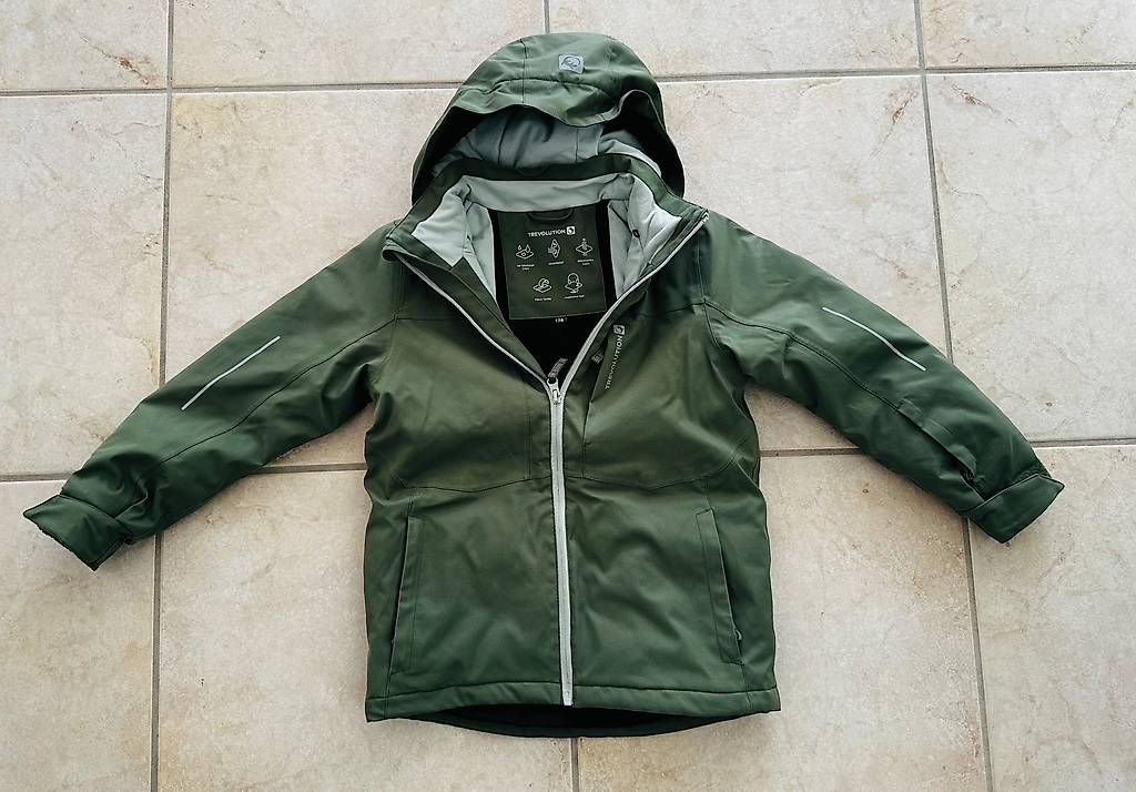 Jacken & Mäntel: Trevolution Ski-Snowboard Jacke Gr. 128 – Gebraucht aus Egg b. Zürich von andreag85 1