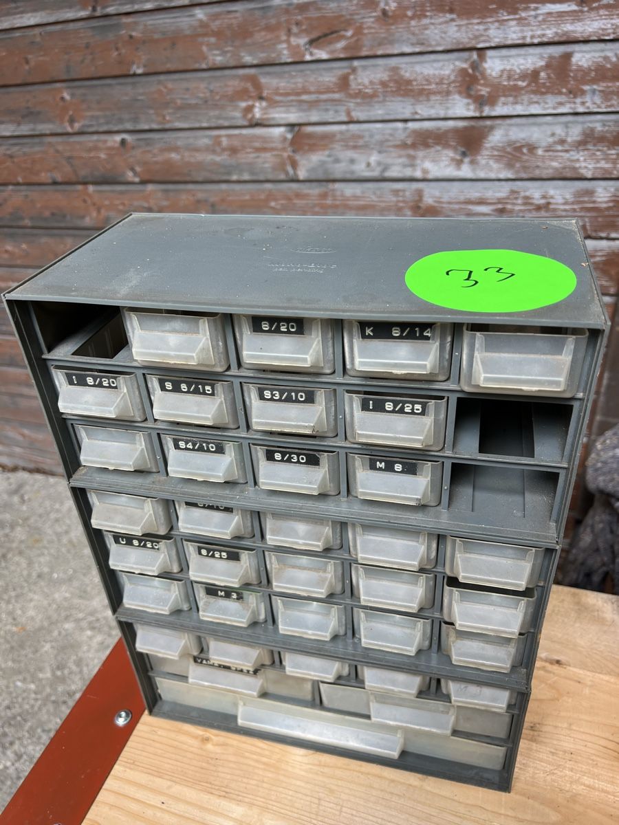 Tutti gli attrezzi: 3 Plasco Monoblock Sortimentboxen mit Schrauben etc.  – Usato da Neuenhof venduto da Willi111 1