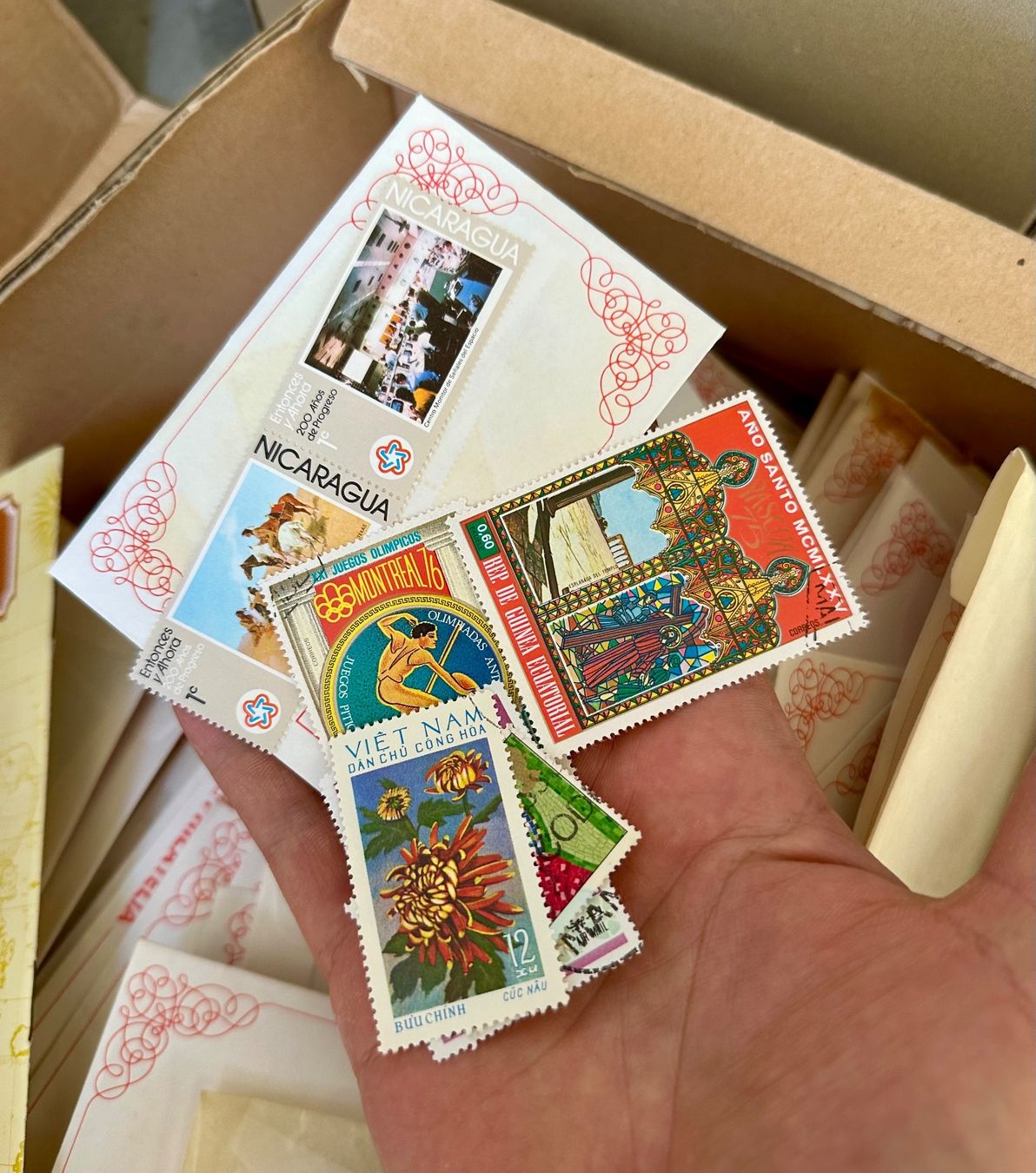 Tutti i francobolli: BRIEFMARKENSAMMLUNG AB 1.-!!! – Usato da Zürich venduto da NIKI777 9
