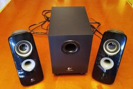 Logitech Z323 Lautsprecher System / Hauts-parleurs