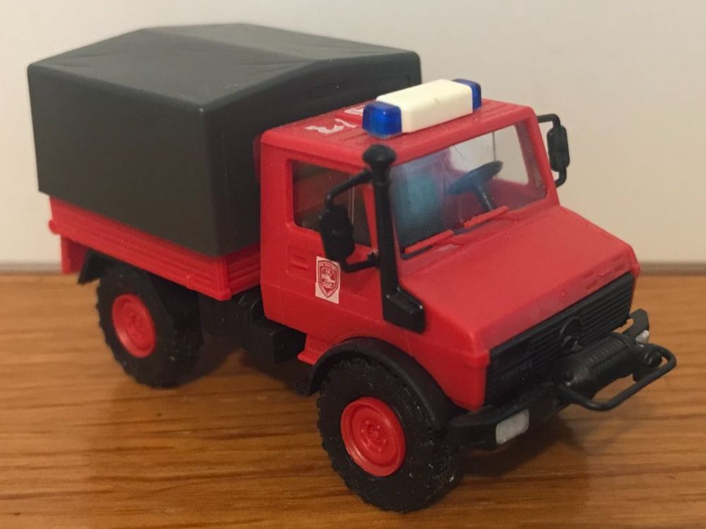 Voitures modèles: Roco Unimog Feuerwehr – D'occasion à Luzern par mey_s13