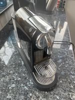 Nespresso Kaffeemaschine schwarz/chrom
