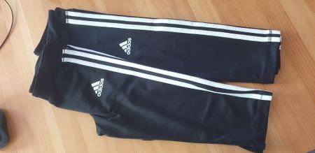 Adidas Trainingshose schwarz, 140 (2 Stück)