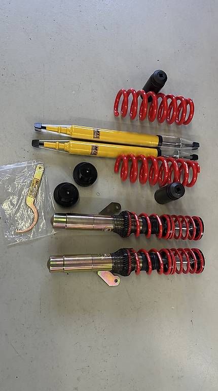 Tutti pezzi di ricambio auto: BMW 3er e91 Gewindefahrwerk  – Usato da Uttigen venduto da power87 3