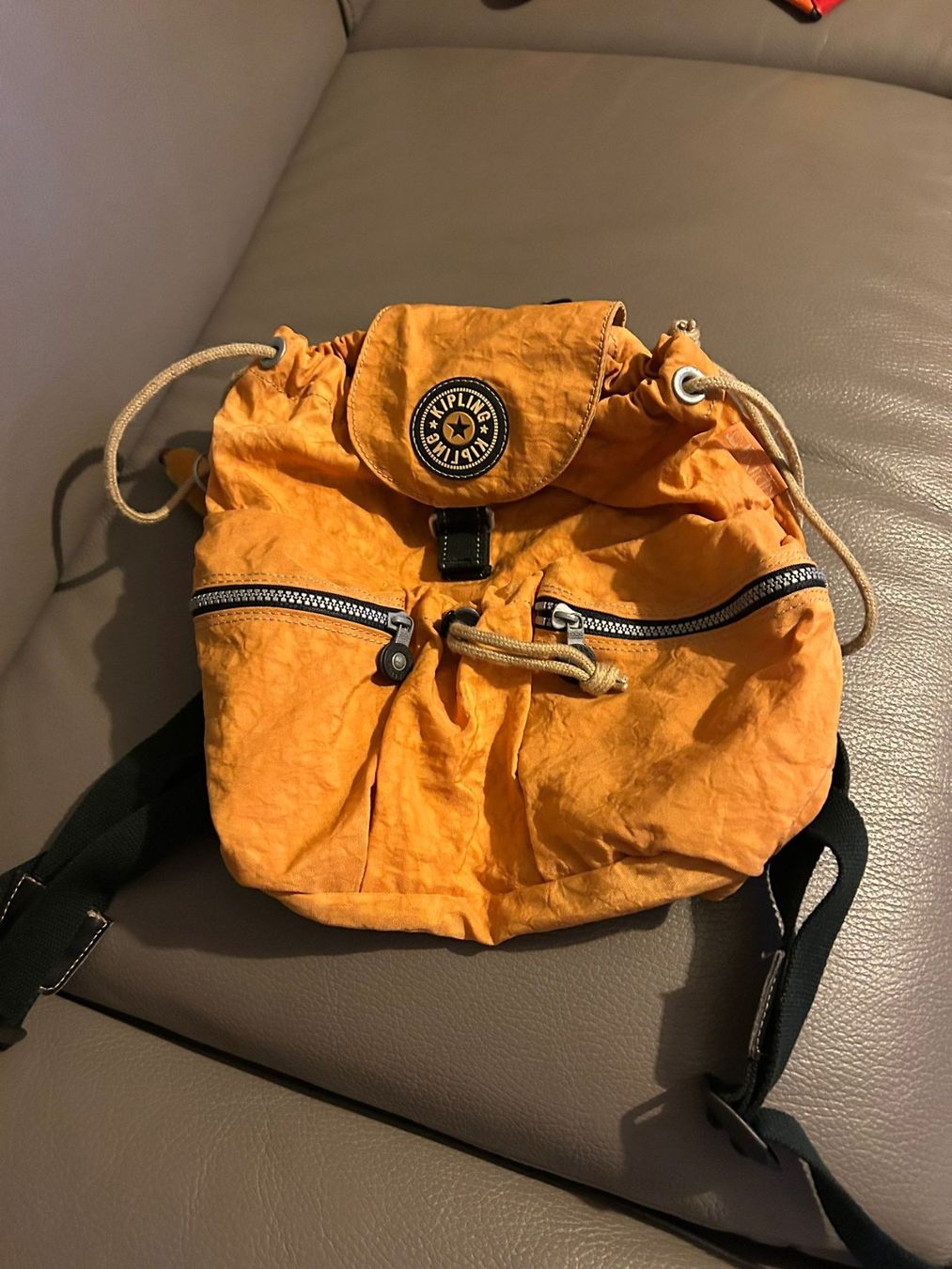 Kipling Zaini: Zainetto arancione Kipling – Usato da Melano venduto da H-Sara