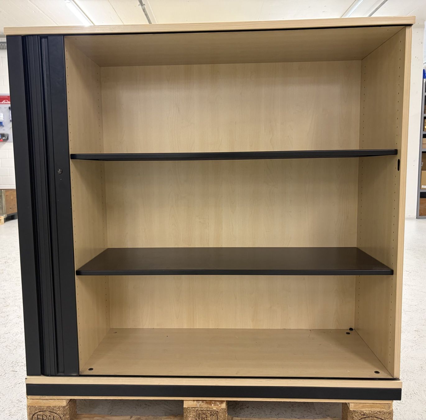 Armadi: Lateralschrank – Usato da Ueberstorf venduto da SBZKWA 1