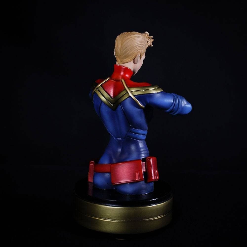 Figuren: Captain Marvel buste Captain Marvel 20 cm – Neu und originalverpackt aus St-Imier von ATTAKSHOP 6