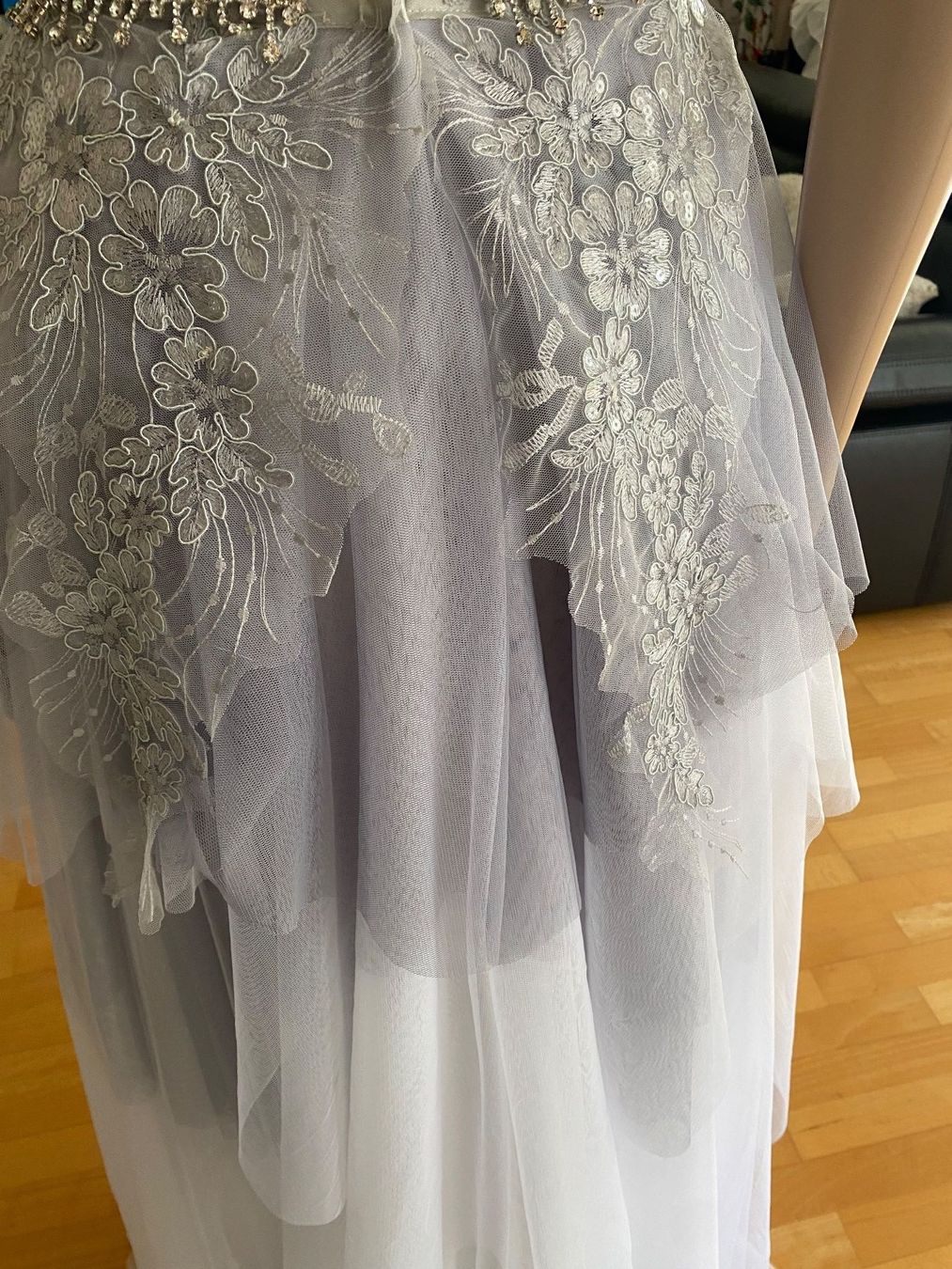Vestiti: HOCHZEITSKLEIDER – Nuovo (secondo la descrizione) da Bottighofen venduto da M.O.L 5