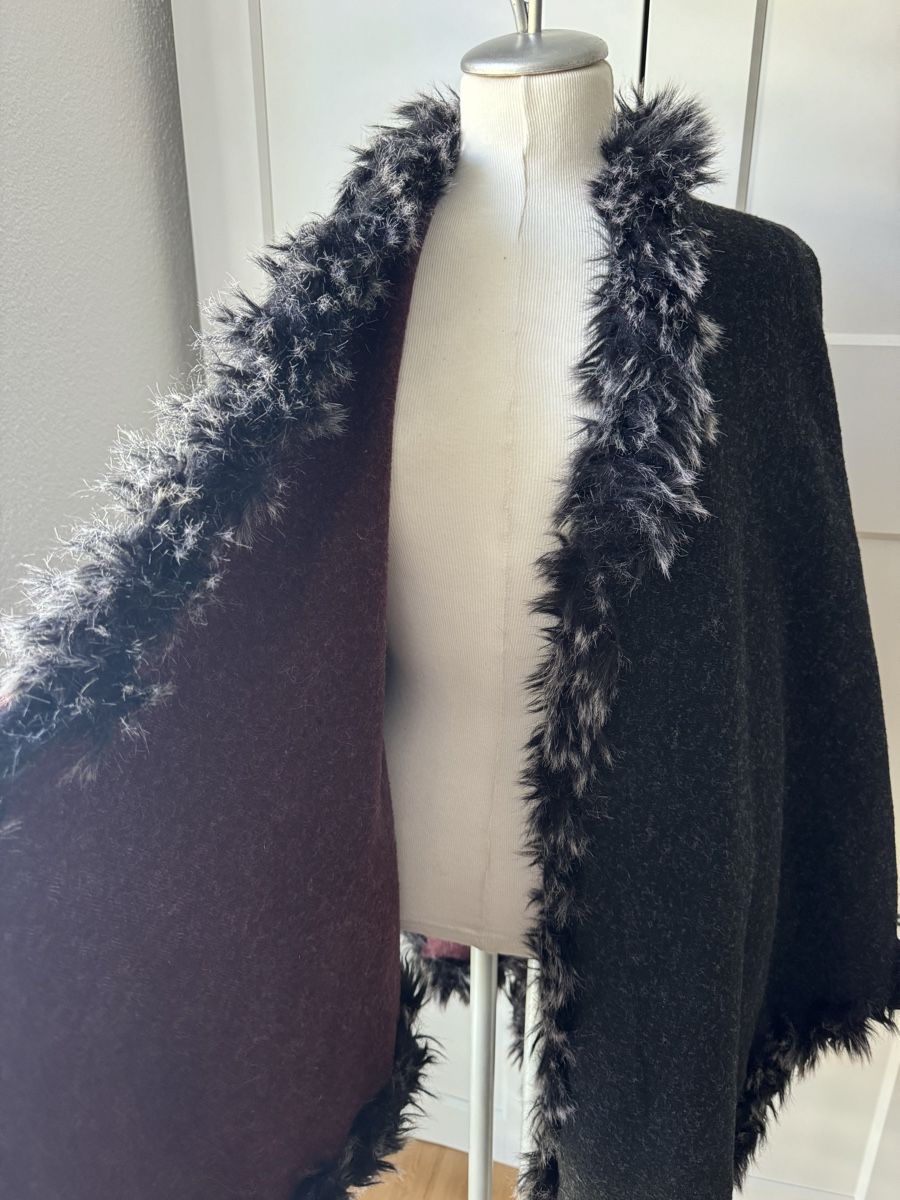 Altro in Moda donna: Schöner Poncho – Usato da Olten venduto da bir_k96n 1