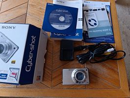 Sony Cyber-shot DSC-W270 Kompaktkamera 12,1MP 5x Zoom 2,7"…