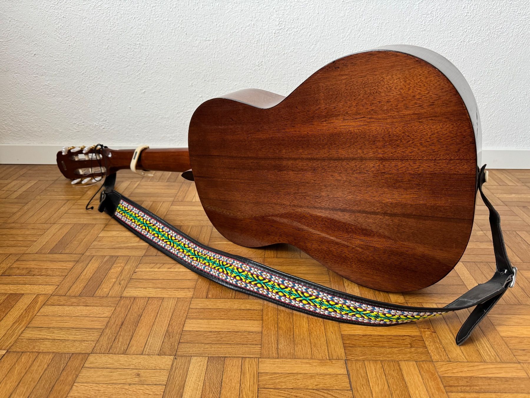 Instruments de musique: Gitarre Maya – D'occasion à Frauenfeld par lona05 2