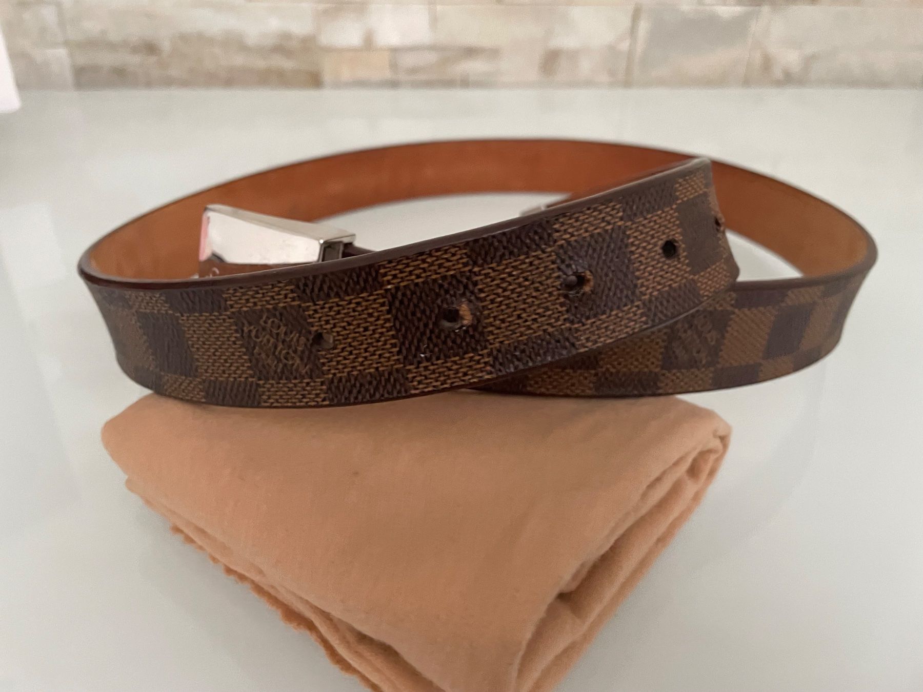 Louis Vuitton Cinture: Louis Vuitton Gürtel Damier Ebene - Nr. 330 – Usato da Hittnau venduto da LuxAndMore 4