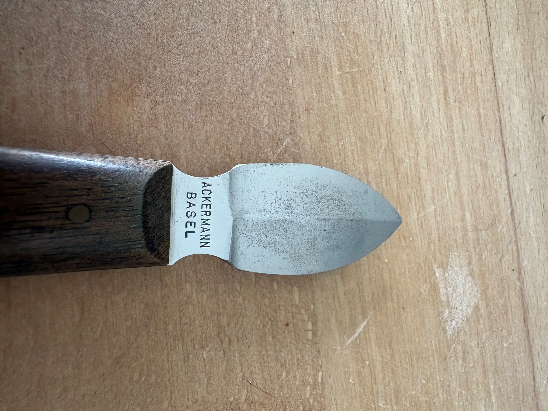 Posate: Austernmesser Holzgriff gebrauchter Zustand – Usato da ROTHENTHURM venduto da cloedel69 1