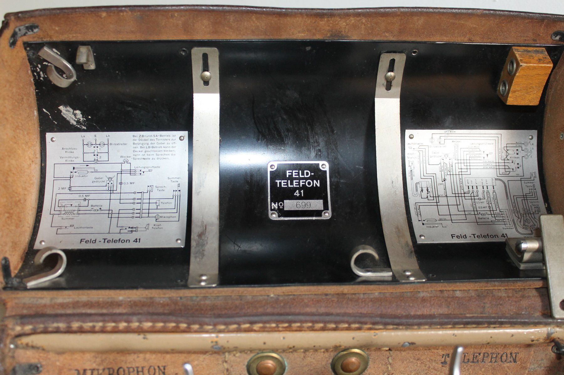 Telefone: Feld-Telefon 41 mit Ledertasche – Gebraucht aus Kirchlindach von hekilida 3