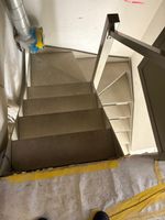 Stahltreppe, siehe Foto und Zeichnung