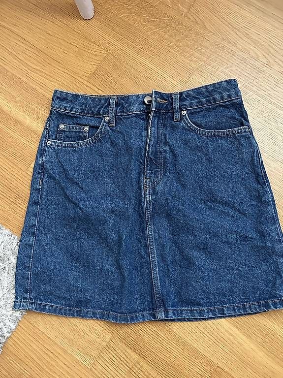 Jupes: Jeansrock – D'occasion à Schüpfheim par car_7slp