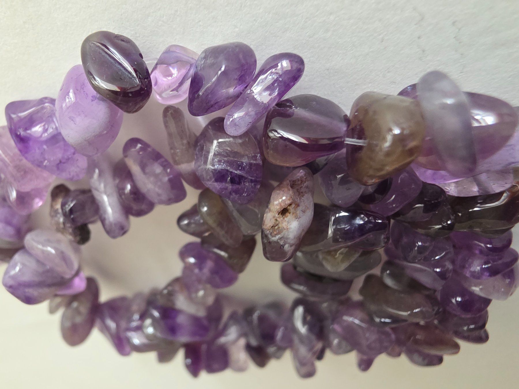 Perlen (unechte): Amethyst splitter ca 5-8mm. Strang – Neu und originalverpackt aus Menziken von Mirager 2