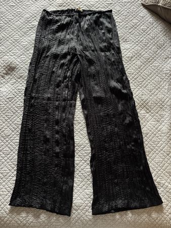 Pantalon fluide noir plissé 