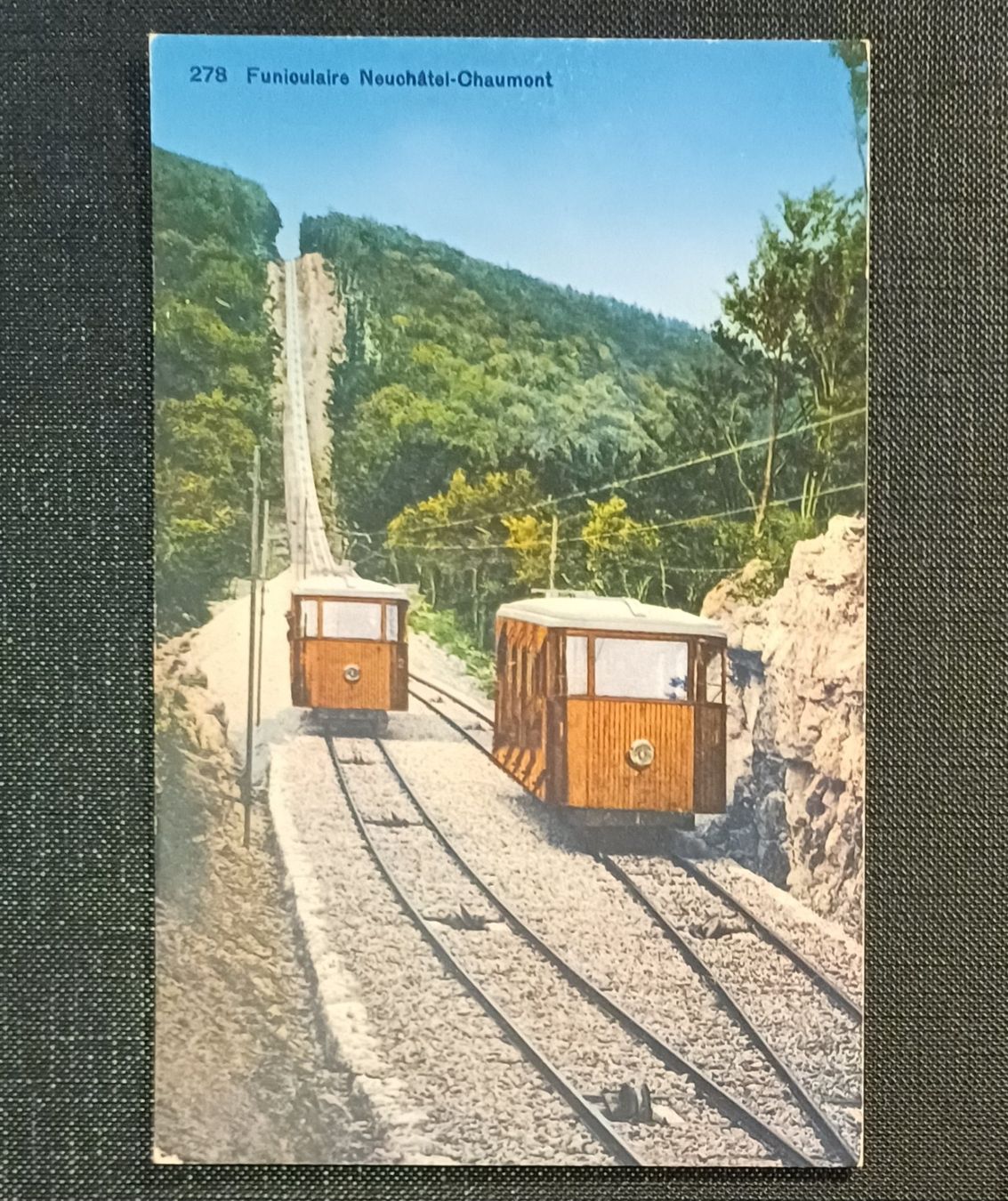Cartoline postali: AK Funiculaire de Chaumont NEUCHATEL Eisenbahn – Usato da Brittnau venduto da simionius