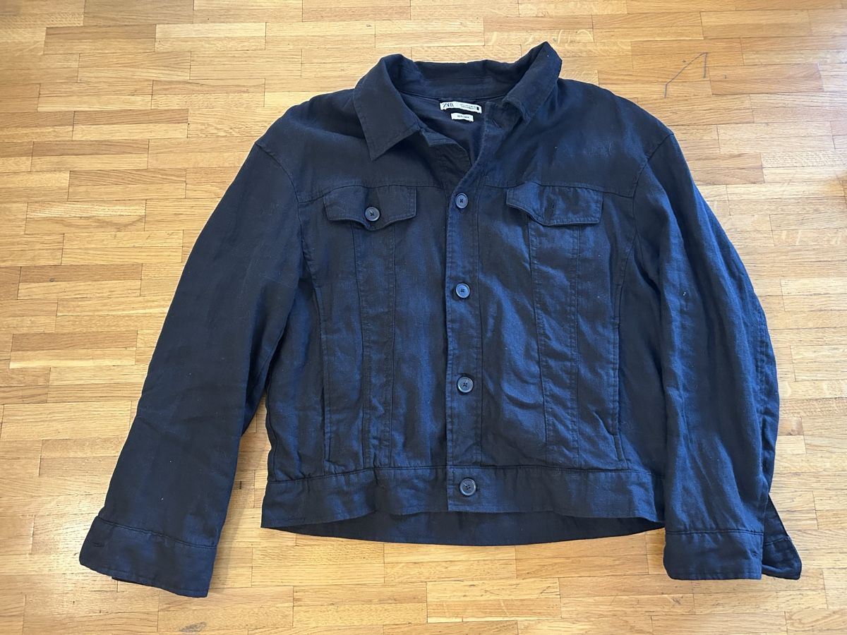 Zara Jacken: Zara, blouson en lin doublé, noir, taille l – Gebraucht aus Lausanne von lavirgule