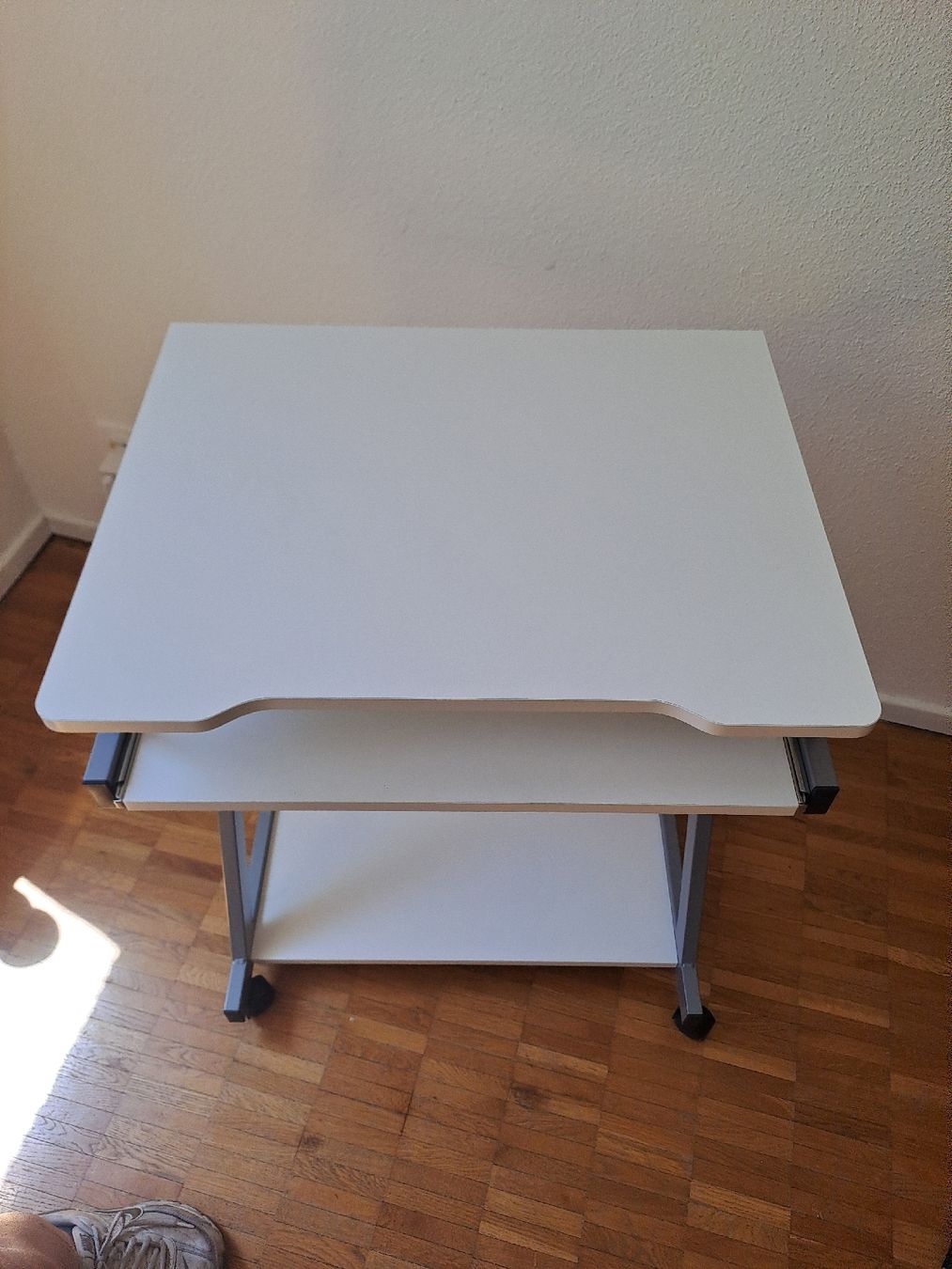 Scrivanie: Bürotisch weiss  – Usato da Stäfa venduto da chiarabless
