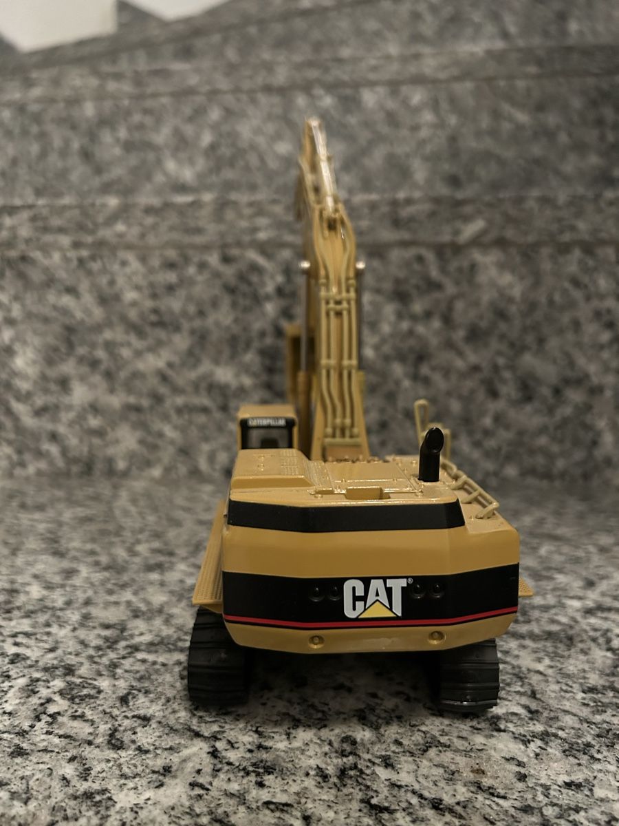 Caterpillar Kit di modellismo & Modellini statici: Cat 365 B , 1:50 , Norscot – Usato da Horw venduto da Tigercat635 1