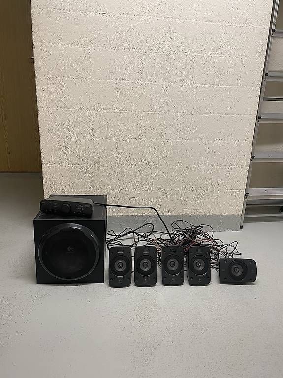 Haut-parleurs: Logitech Z906 5.1 Surround-System – D'occasion à Luzern par Xpower13