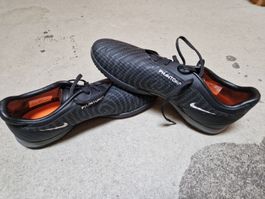 Nike Phantom Hallenschuh Grösse 40.5 