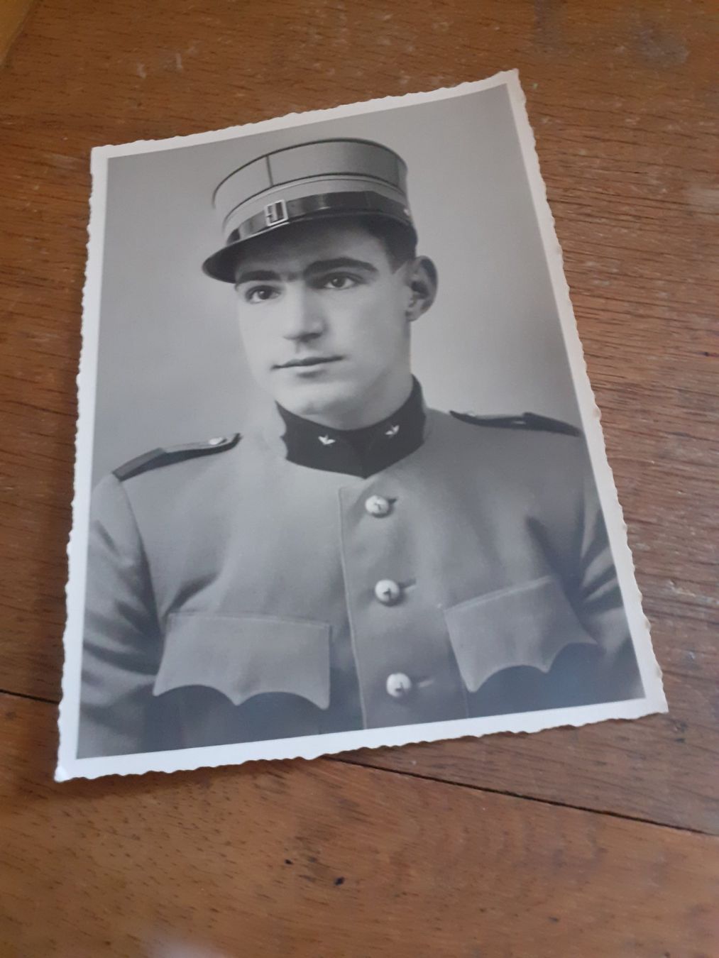 Foto & Immagini: MILITAER - SCHTRAMME BäRNER LöFTI - BERN – Usato da Winterthur venduto da Ornyx7