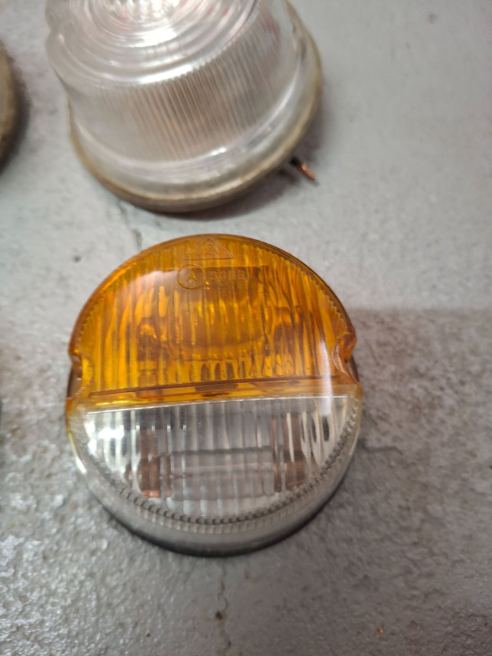 Tutti pezzi di ricambio auto: Oldtimer POSITIONS LAMPEN Top Zustand, NOS – Usato da Horriwil venduto da TOKYONIGHTS 1