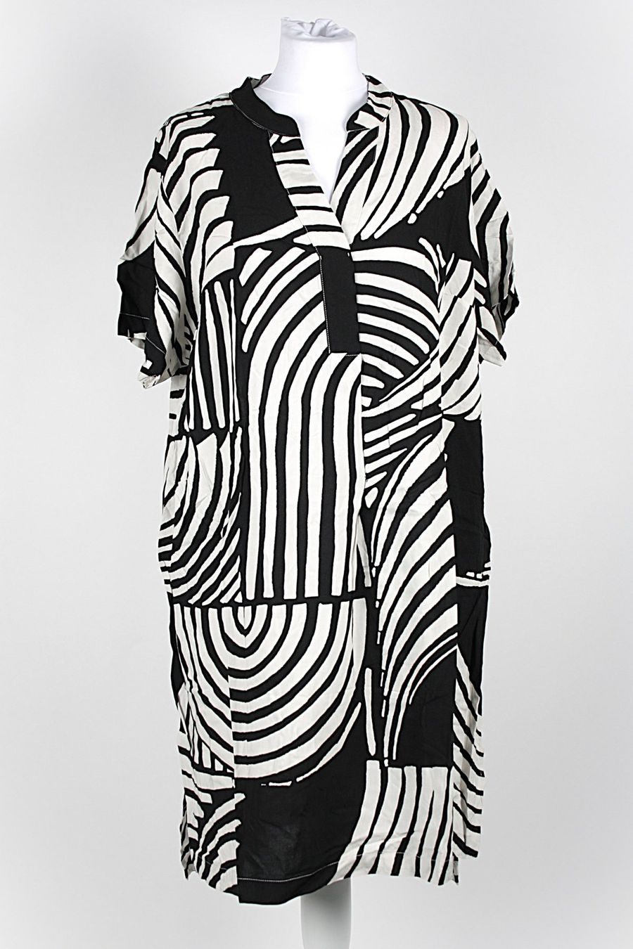 H&M Vestiti: H&M Sommerkleid mit Muster gr.L – Usato da Zollikofen venduto da Restwert_Zollikofen