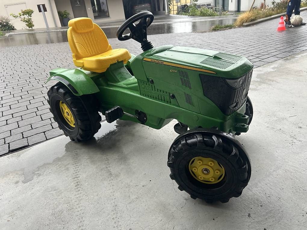 Tracteurs: John Deere Traktor – D'occasion à Ruswil par sal_s8hg 2