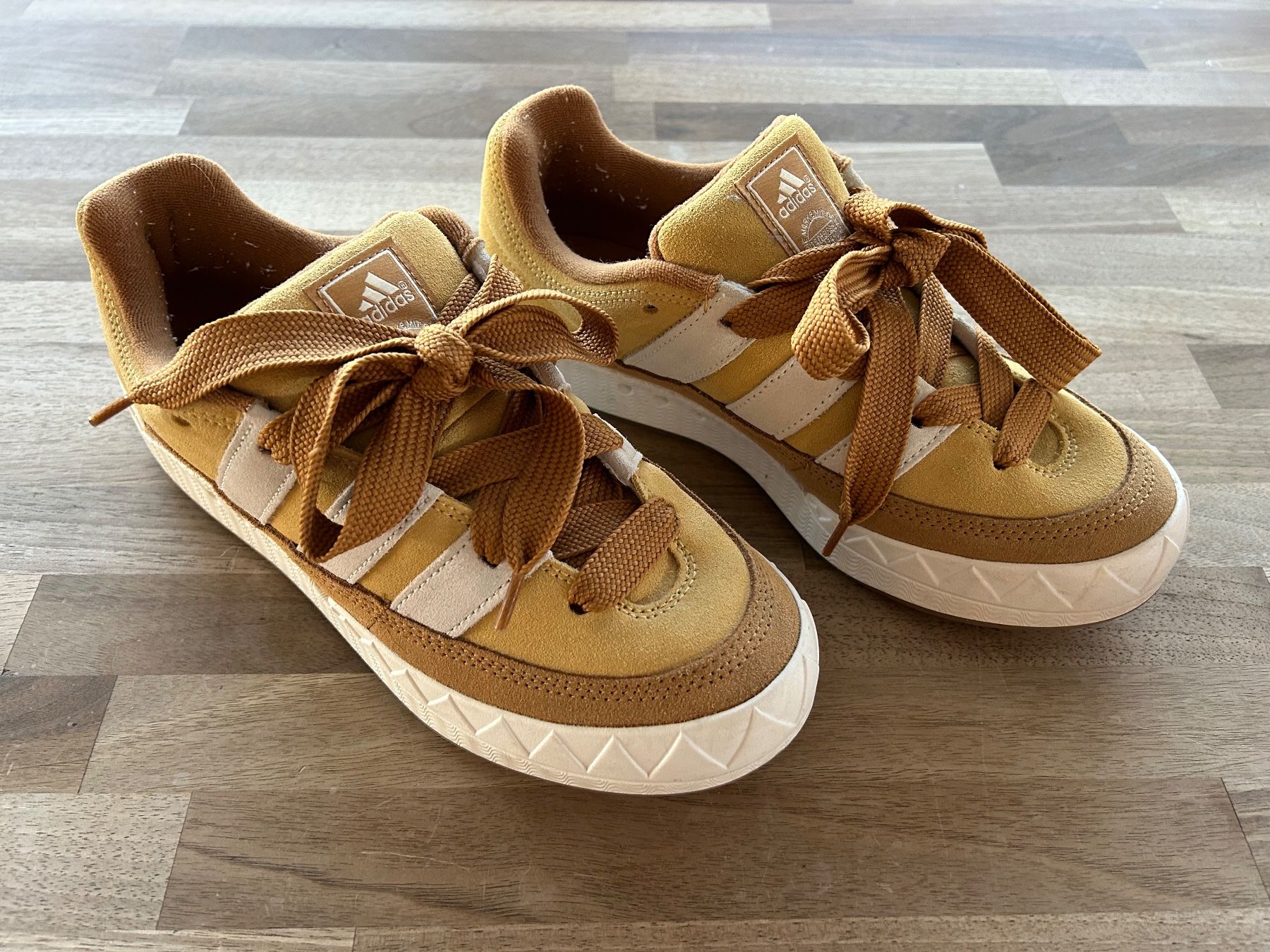 Adidas Scarpe da uomo: Adidas Adimatic Grösse 8, neuwertig – Nuovo (secondo la descrizione) da Oberwil-Lieli venduto da Mhd
