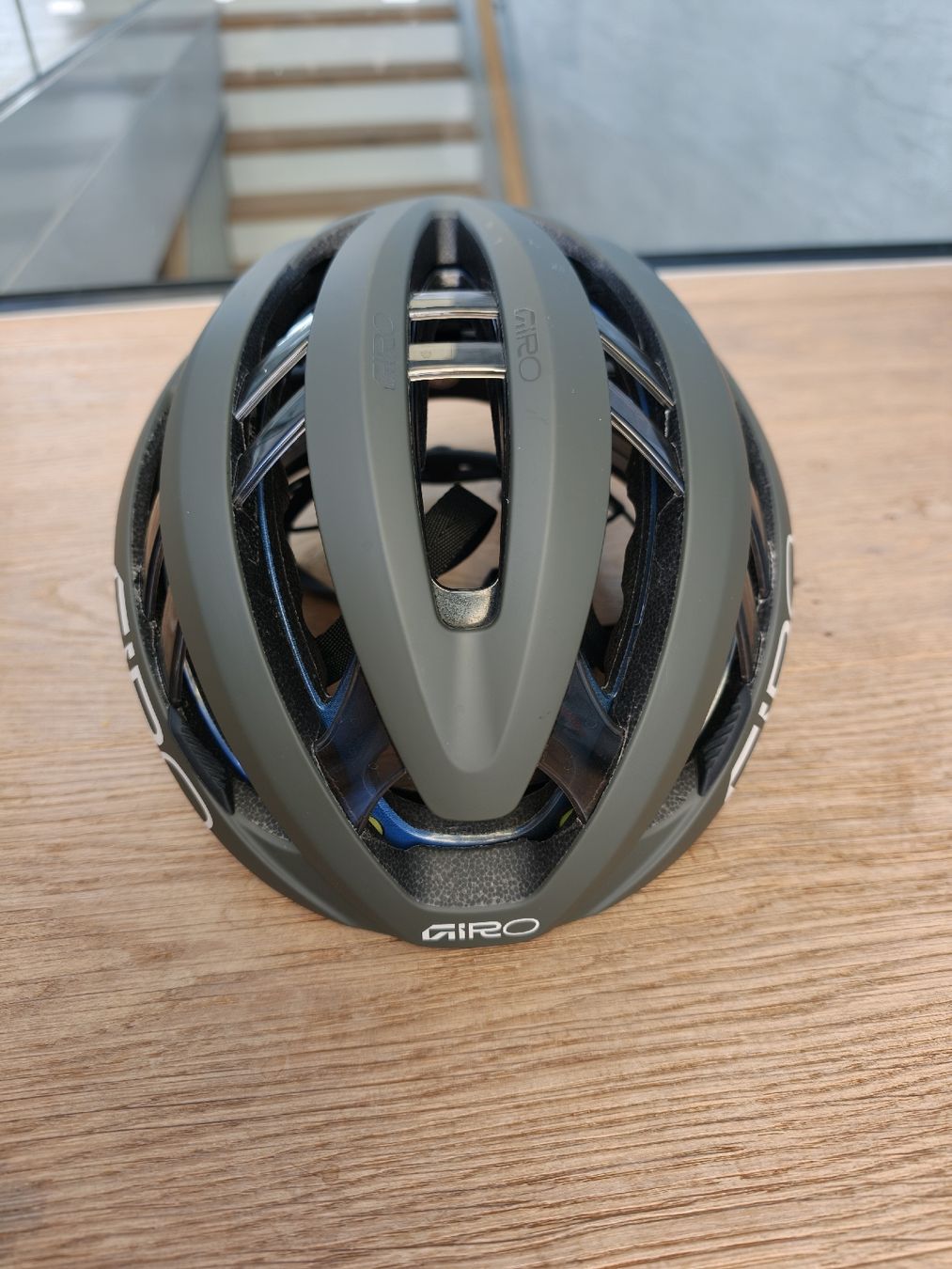 Giro Helme: Giro Aries Spherical Grösse M Matt dark sage – Gebraucht aus Bachenbülach von Food4Thought 1