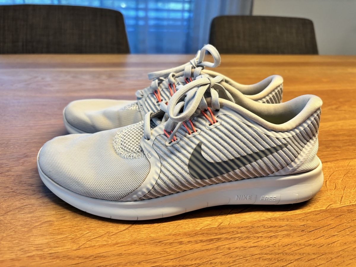 Nike Damenschuhe: Nike Turnschuhe  – Gebraucht aus Muhen von Claudi1985 3