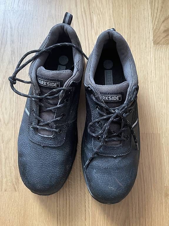 Scarpe da uomo: Chaussures de sécurité taille 43 – Usato da Martigny venduto da cristal25