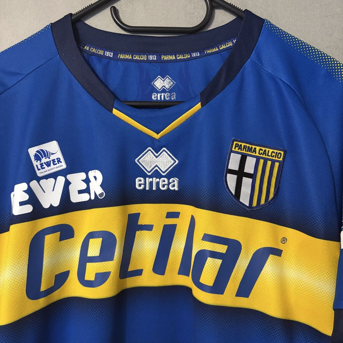 Canottiere & Pantaloni: Parma Calcio Trikot Errea – Usato da Winterthur venduto da LaBodega 1
