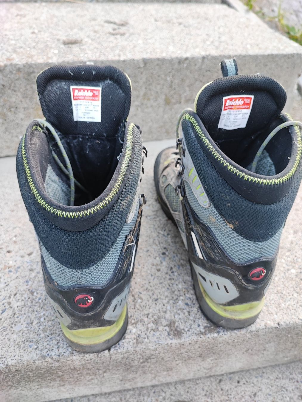 Mammut Scarpe da uomo: Mammut Wanderschuhe Grösse 39 1/3 – Usato da Grabs venduto da Margelchopf1 2