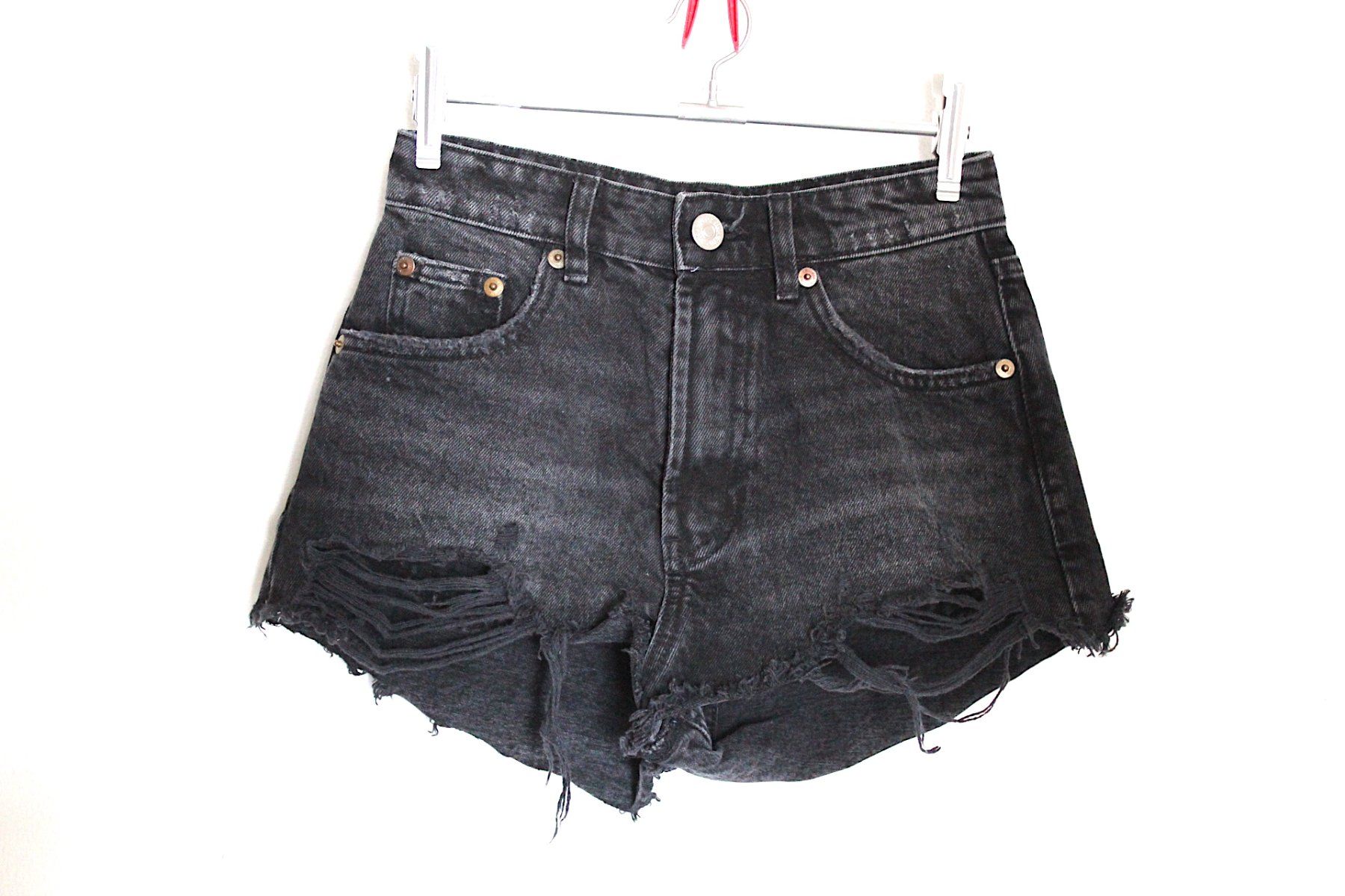 Jeans: Neu, Kurze Jeans EU Gr. 32 – Usato da Locarno venduto da madame-tus-sauds 3