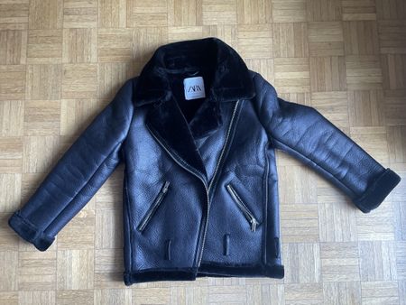 Zara Kunstlederjacke Winterjacke Gr. XS schwarz