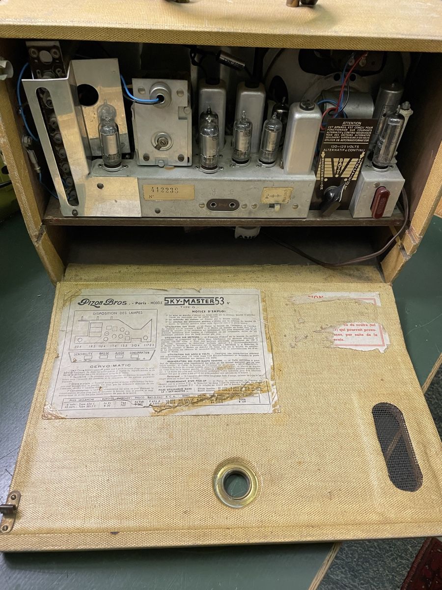 Radio: Pizon bros Radio  – Usato da Oftringen venduto da Jradioman 5