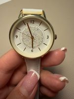 Neue Damenarmbanduhr