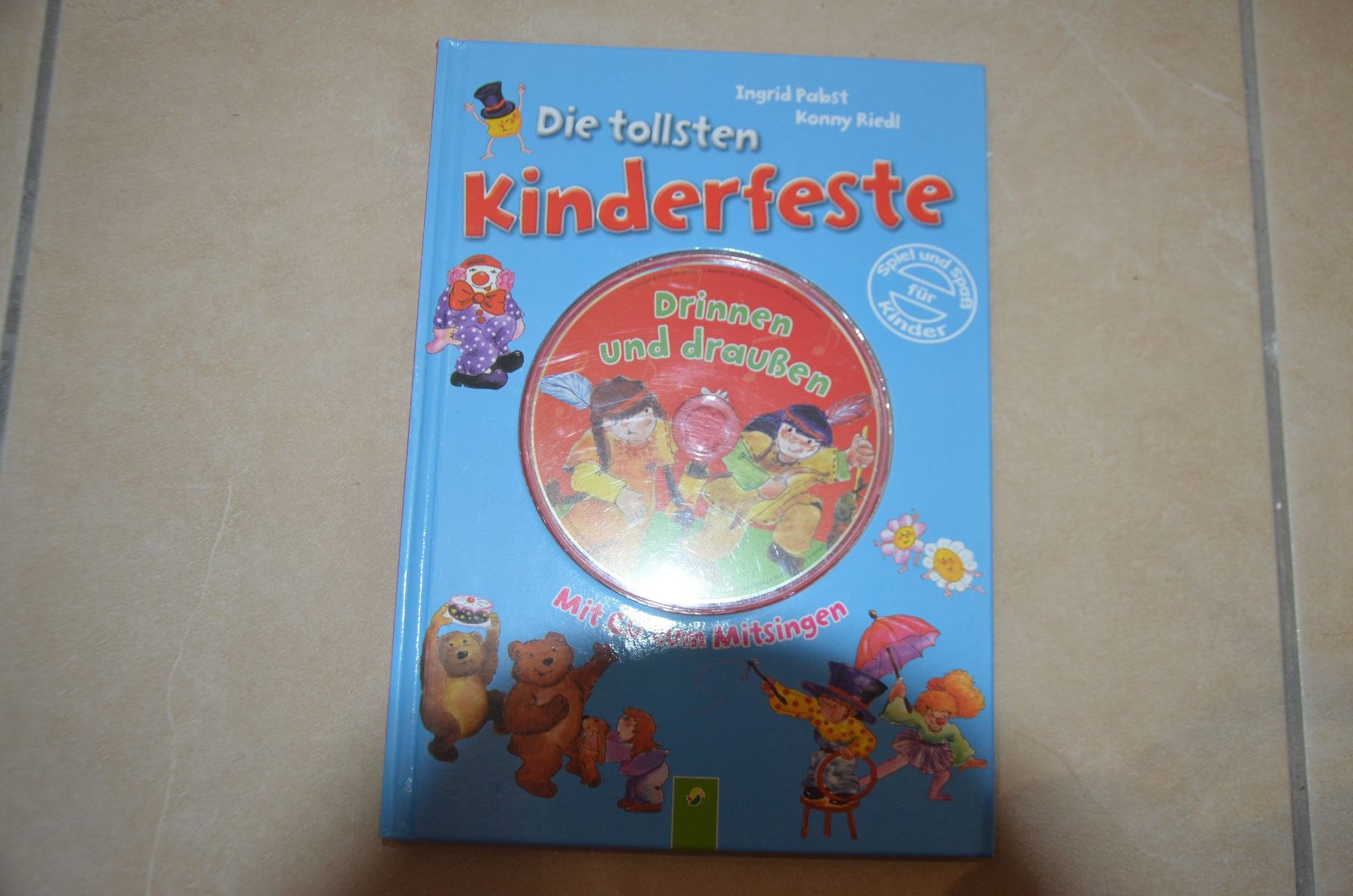 Livres: KINDERFESTEBUCH - + CD – D'occasion à Chiasso par Dolly015
