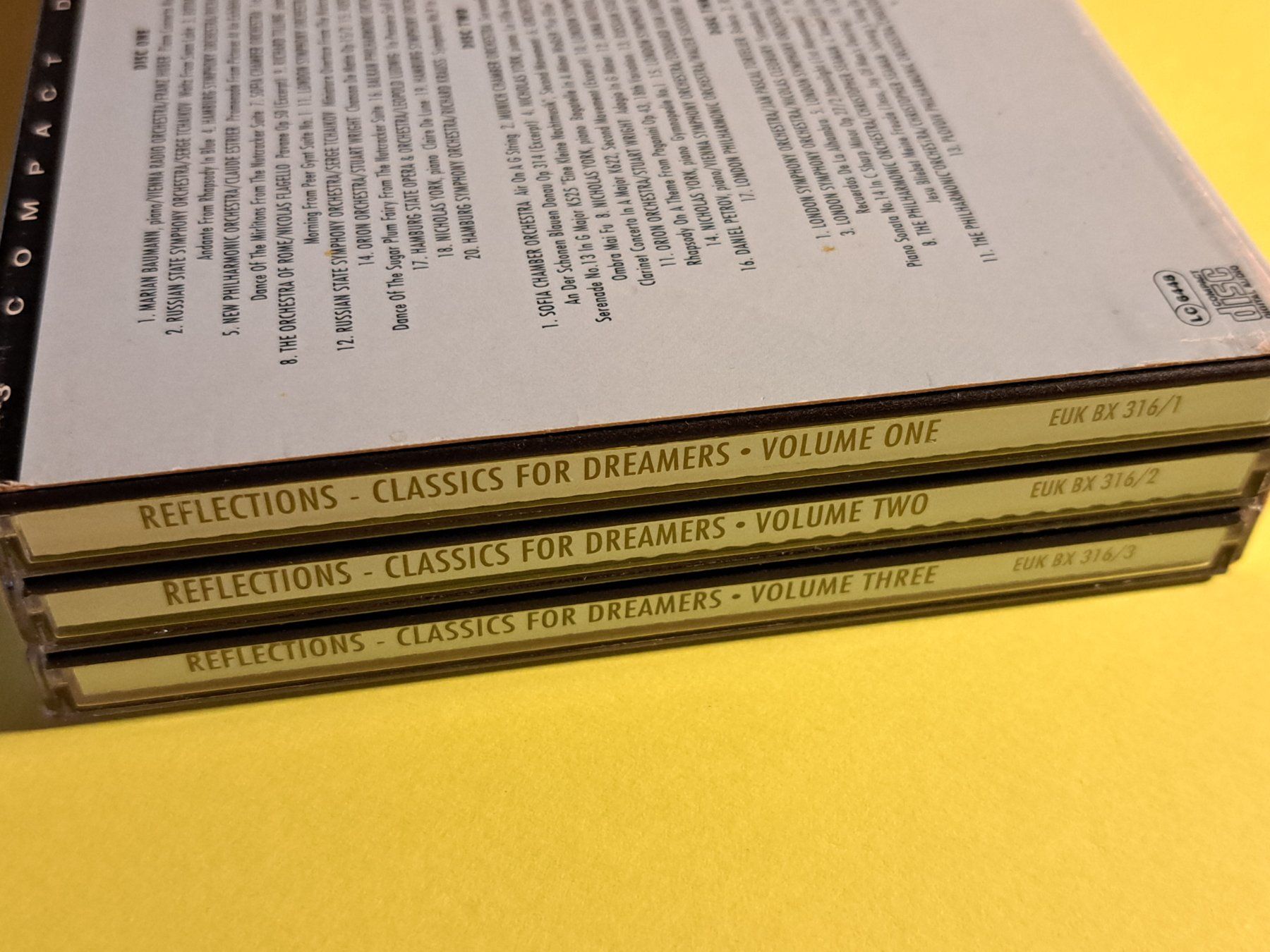 CD: REFLECTIONS - Classics for Dreamers (3 CDs) – Usato da Wichtrach venduto da LuckyLuke69 2
