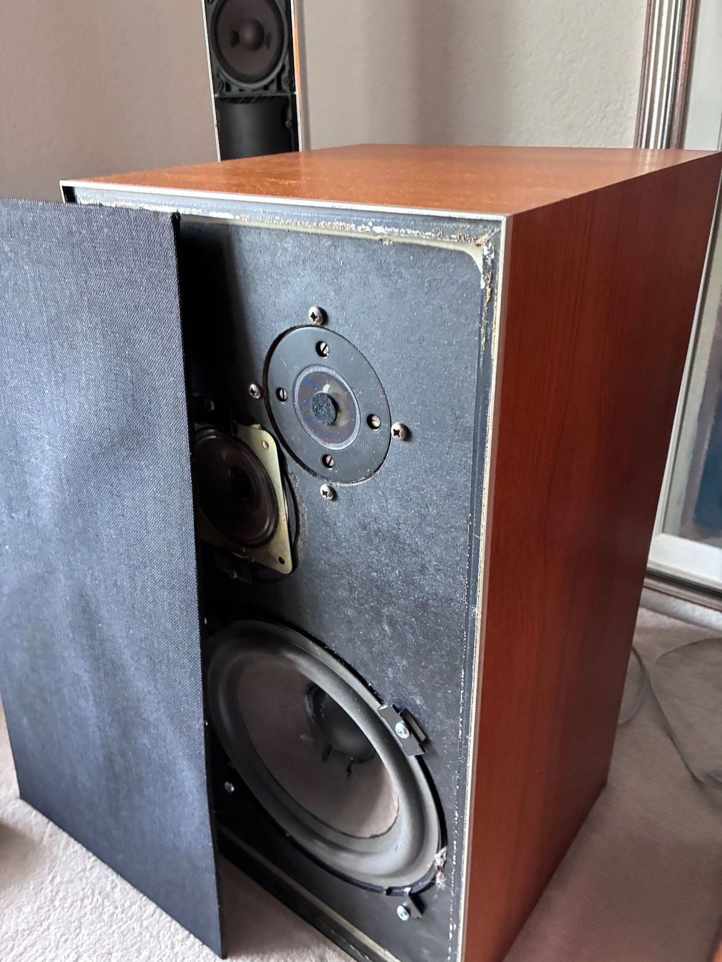 Bang & Olufsen Casse acustiche: B&O Beovox 3702 – Usato da Zürich venduto da HiFiAtelier 3