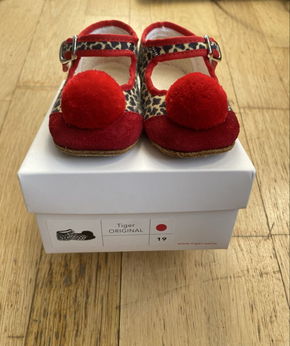 Tiger Swiss Scarpe per ragazzi: Original Tigerfinken, Gr 19, Classic Red – Usato da Zürich venduto da surfflake 1
