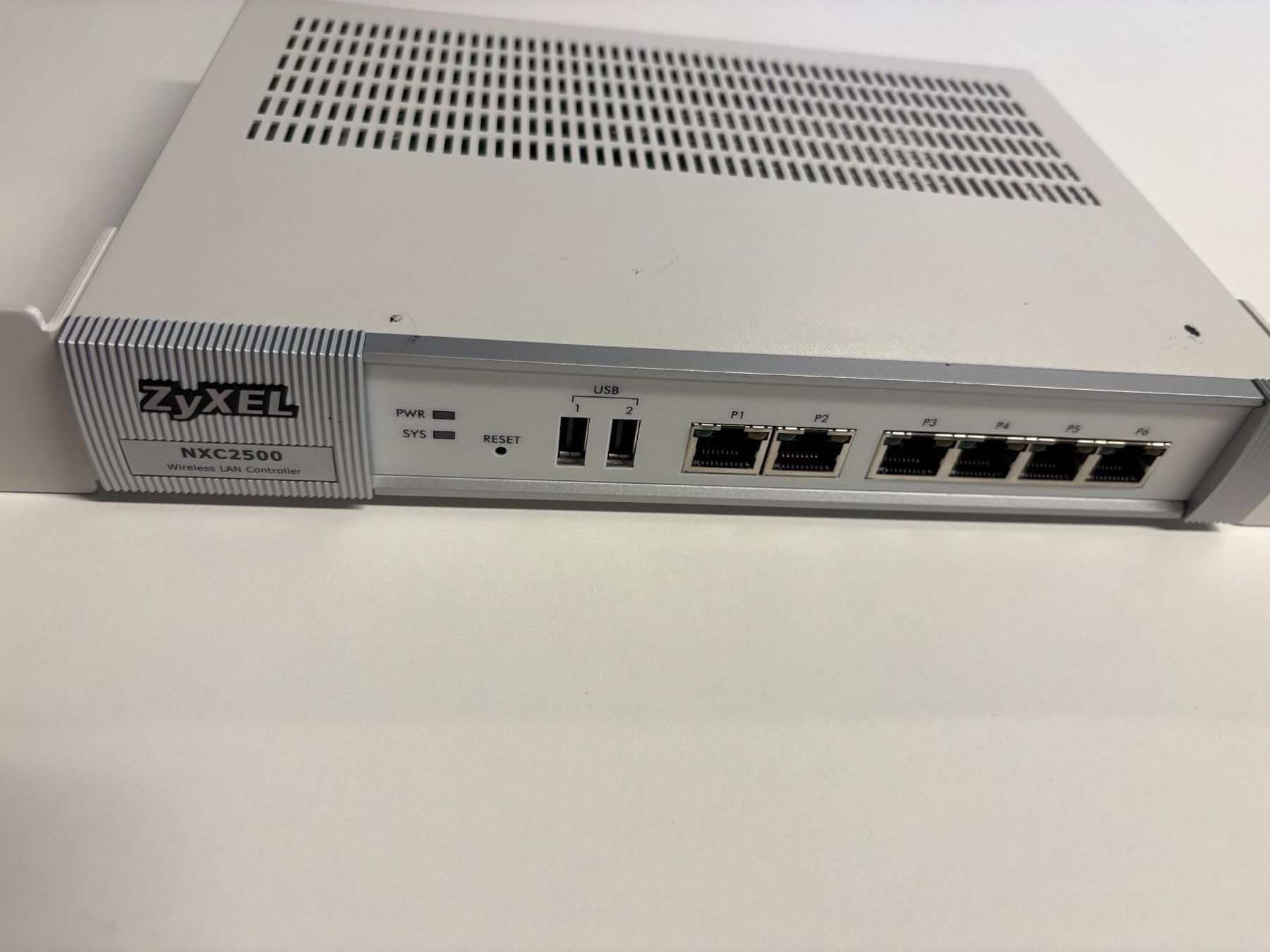 Zyxel Firewall: Zyxel NXC2500 Wireless LAN Controller – Usato da Langnau am Albis venduto da IhreIT 1