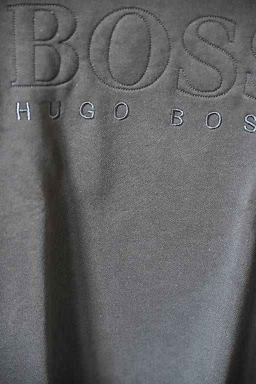 Hugo Boss Pullover & Sweatshirts: Hugo Boss Pullover dunkelblau Grösse M – Gebraucht aus Laupersdorf von noah.bruttel 1