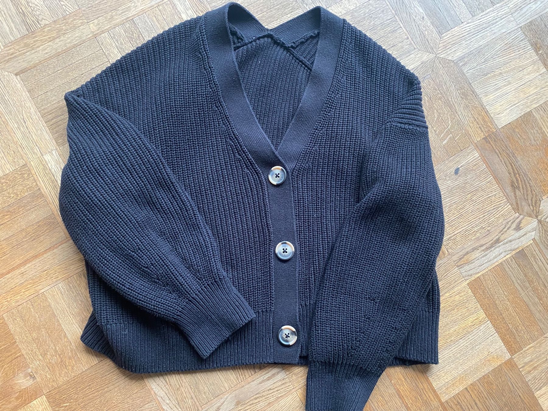 Pullover & Sweatshirts: Baumwoll Cardigan Gr. M – Gebraucht aus Zürich von reg_gzn5